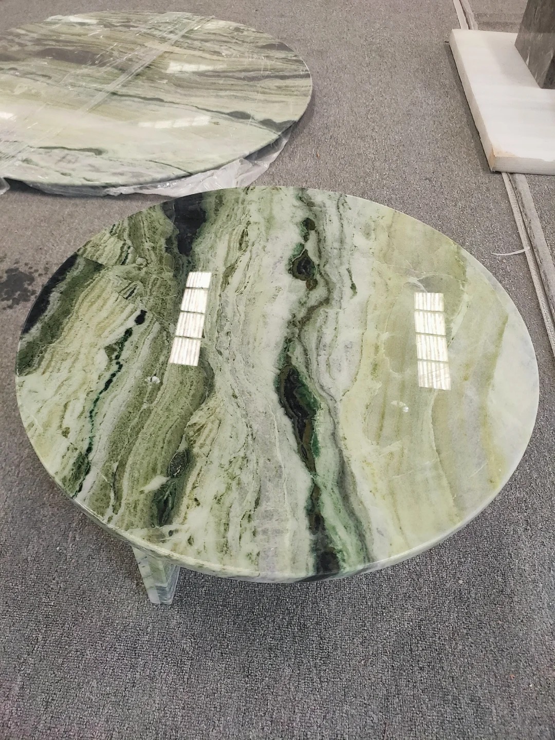 Green Marble Side Table Suppliers
