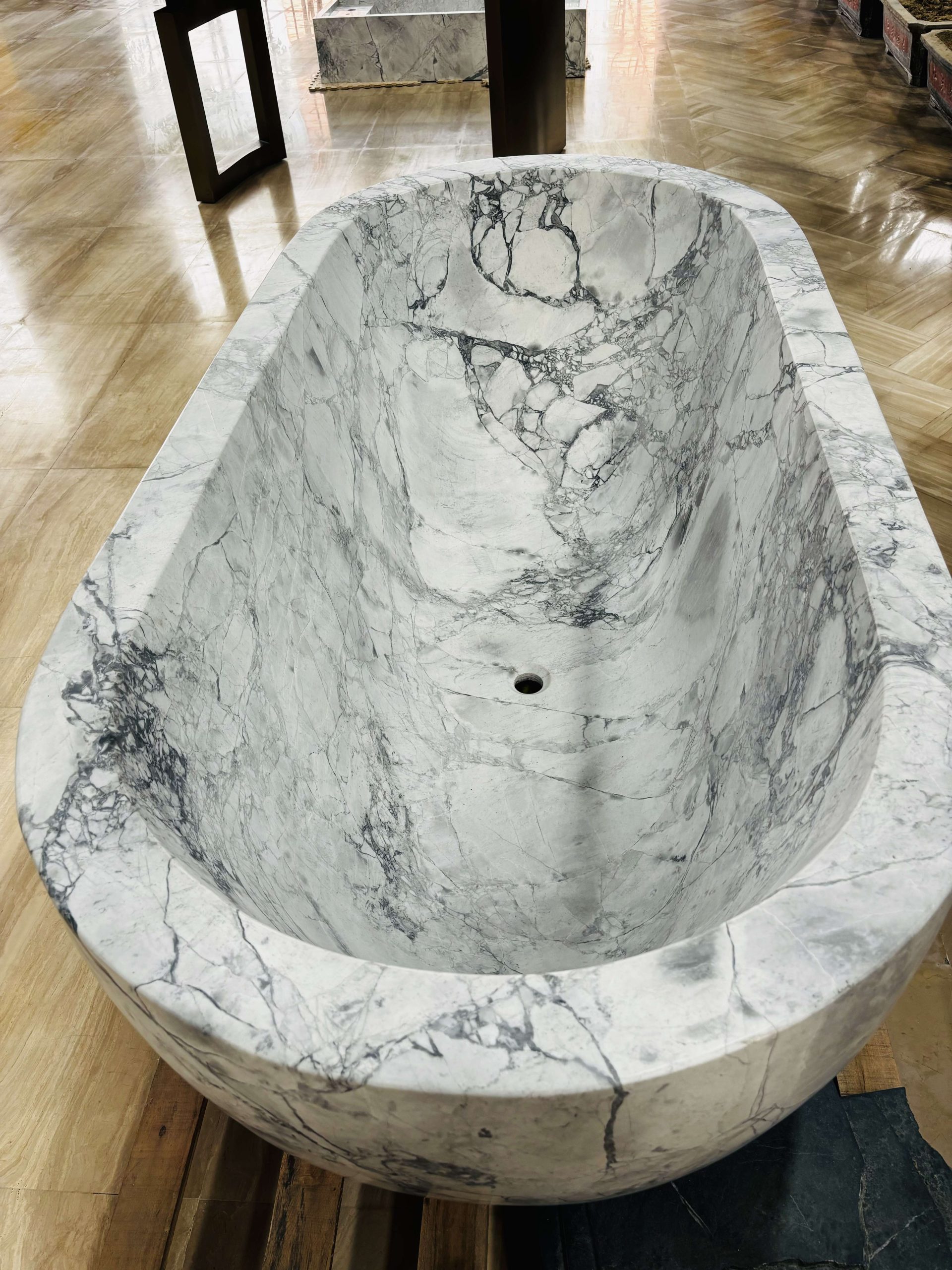 Custom oval freestanding marble bathtub