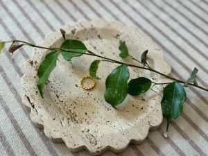 Wholesale Scalloped Travertine Tray