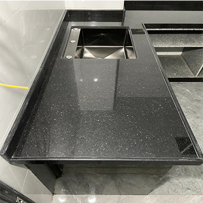 Black Kitchen Counter Top of Granite
