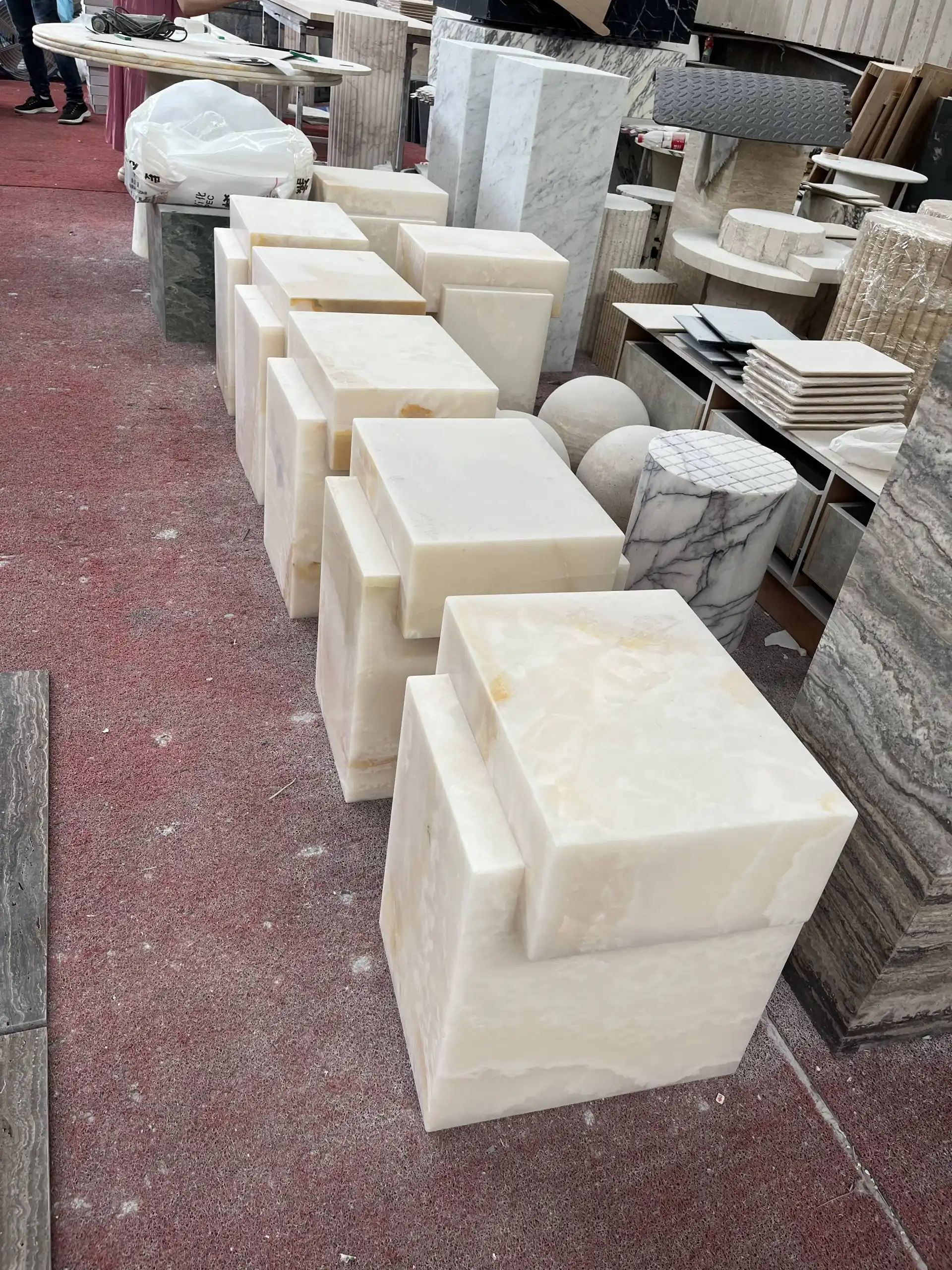 White Cube Onyx Side Table