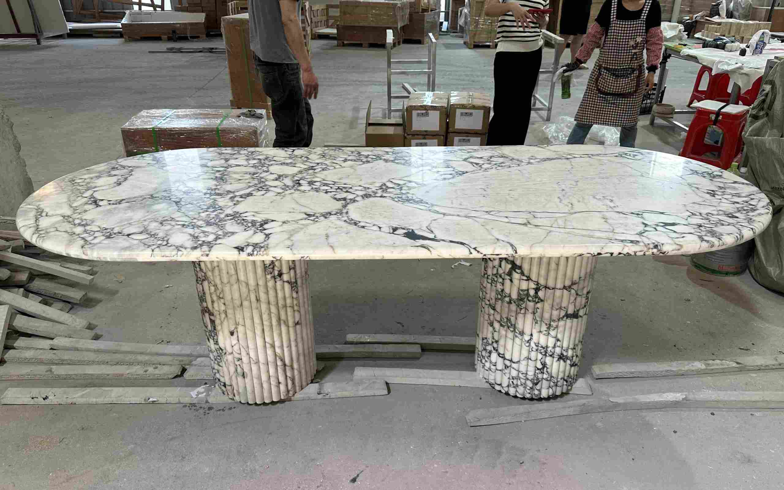 hite oval dining table in marble